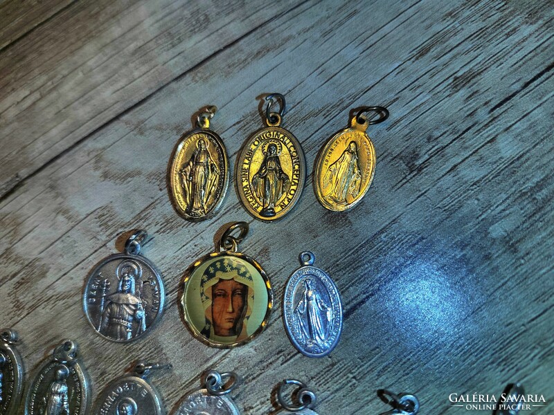 Holy pendants, grace coins, 13 pcs (srz.175)