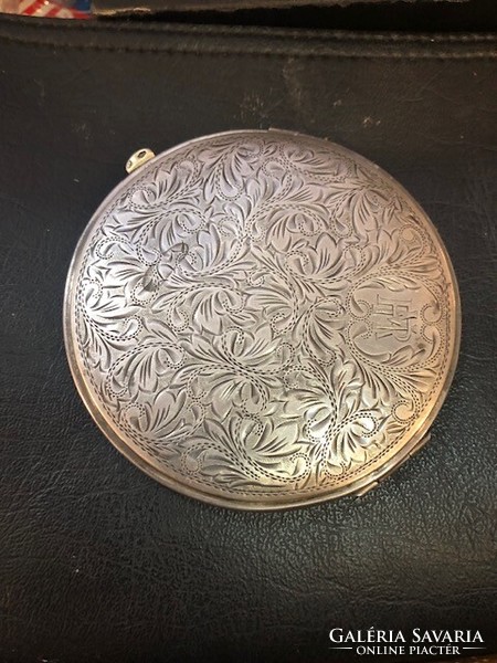 Silver powder holder, art nouveau, 130 gr, size 12 cm.