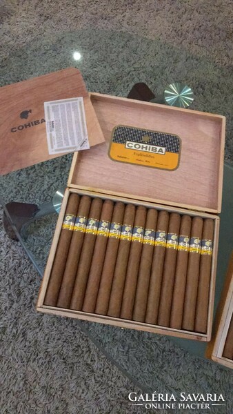 Eredeti Kubai Cohiba Hoyo monterey és Montecristo szivarok