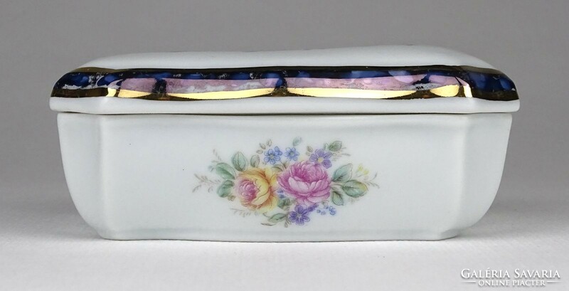 1O636 Jelzett virágdíszes aranyozott hispán porcelán bonbonier