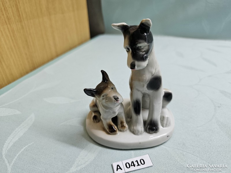 A0410 B&B porcelán kutya kölykével 12x13 cm