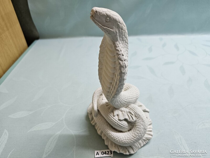 A0423 Kobra szobor gipsz (?) 24x15 cm