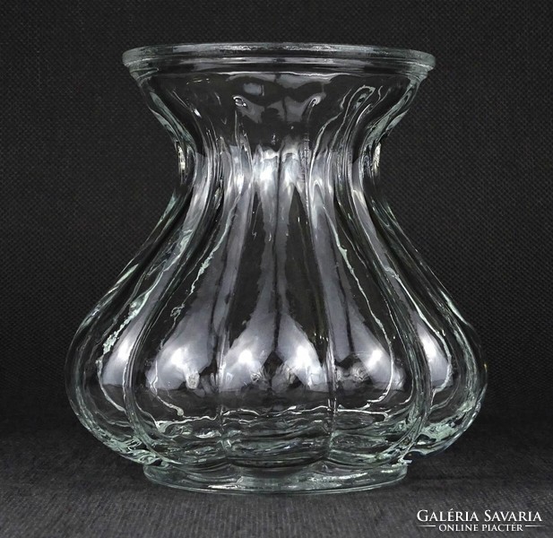 1O748 Régi gerezdes üveg váza virágváza 11.5 cm
