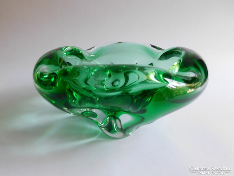 Zöld csehszlovák designer üveg hamuál 60-as évek