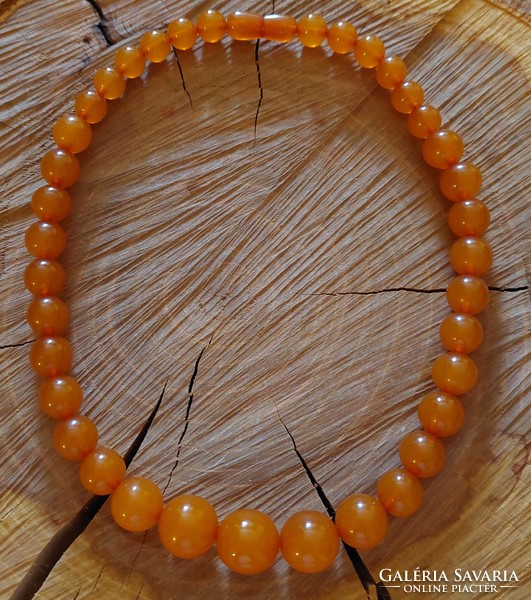 Beautiful honey amber necklace with screw lock