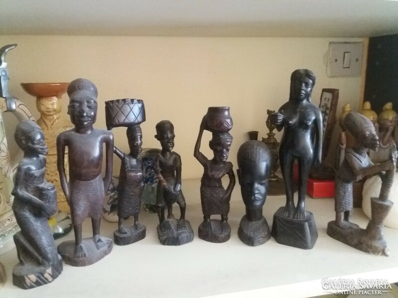 Afrikai szobrok 8 db egyben
