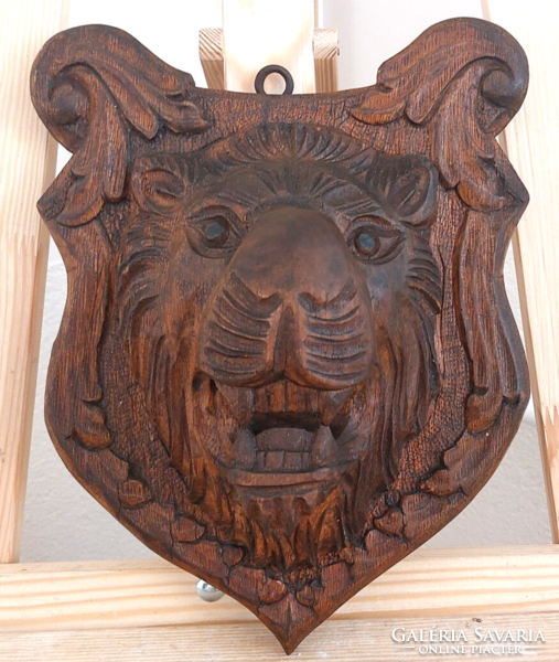 (K) carved wooden lion head wall decoration 21x28 cm