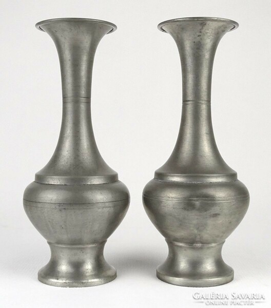 1O837 old marked pewter vase pair 21.5 Cm