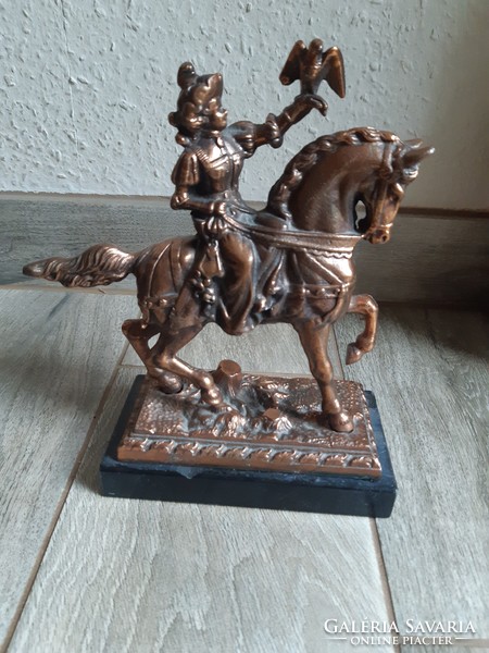 Old bronzed metal sculpture: lady on horseback riding a falcon (20.8x14.5x7.8 cm)