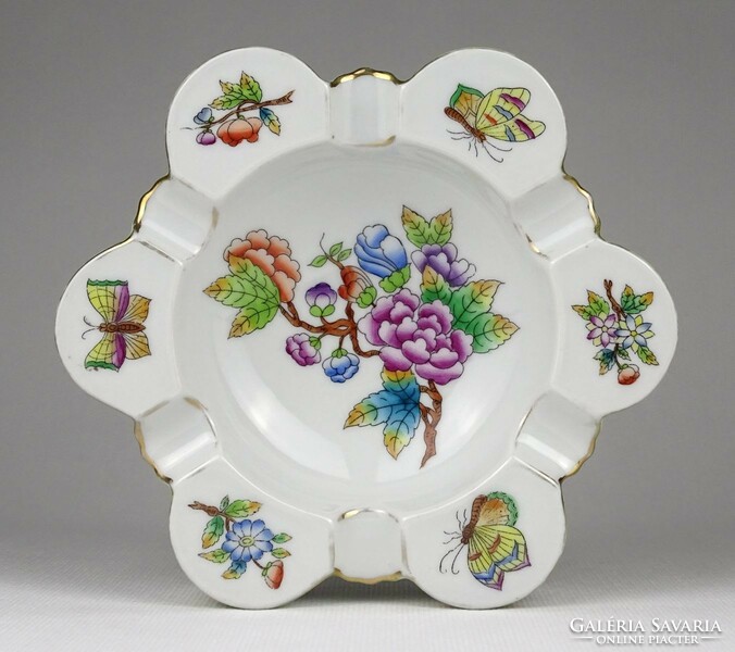 1O695 Herend Victoria patterned porcelain ashtray