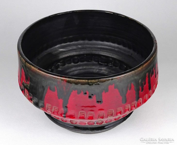 1O896 laboratory mónica: red black ceramic bowl