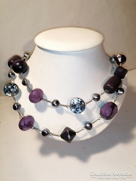 M & s (mark & spencer) purple necklace (588)