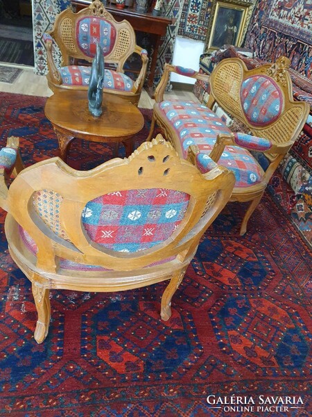 Very nice 3-piece carved lady's set, individually upholstered. In perfect condition.