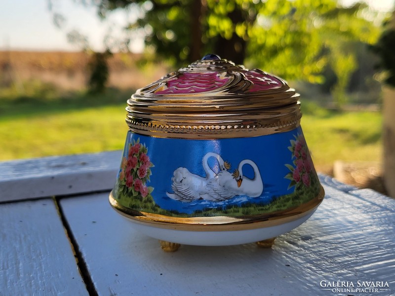 House of fabergé_franklin mint_swan lake_swan lake_porcelain, musical jewelry box, 24k gold plating