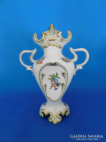Víctoria Baroque vase from Herend