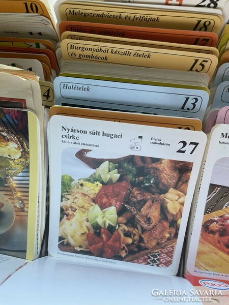 Régi “Planétás” receptgyűjtemény, étel kártya az 1980- as évekből