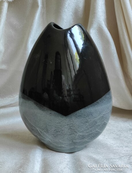 Képcsarnok. Fekete szürke absztrakt hasas és lapított zsűrizett iparművészeti retro kerámia váza