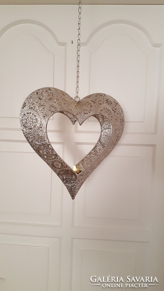 Large heart-shaped openwork metal candle holder