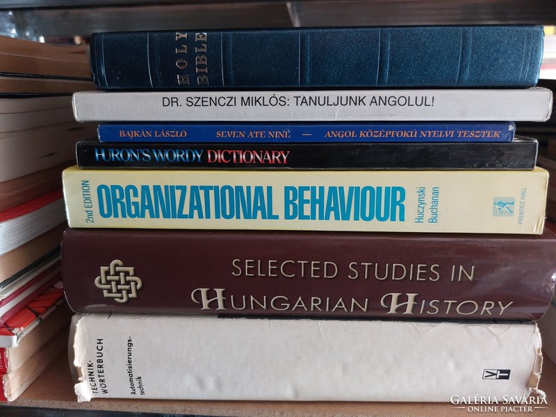 "Az Angolok", Könyvek,szótárak,nyelvkönyvek,munkafüzetek,mesekönyvek.81 darab.