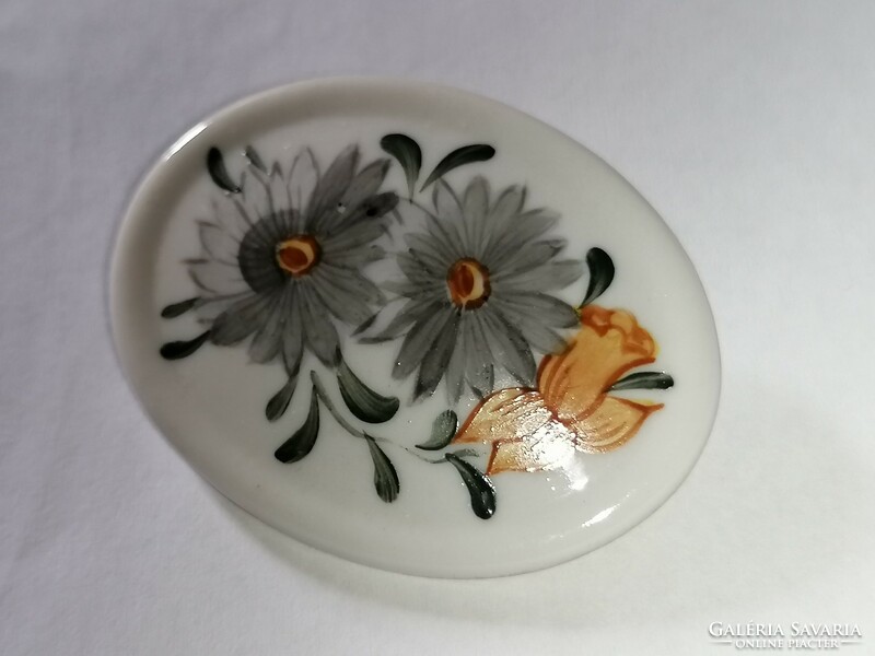 Retro, floral, hand-painted porcelain brooch 1.