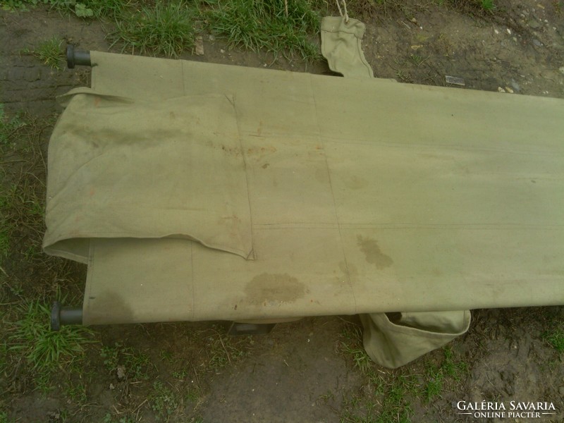 Military wear bed