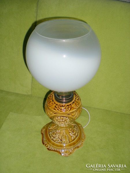 Hourglass ceramic table lamp