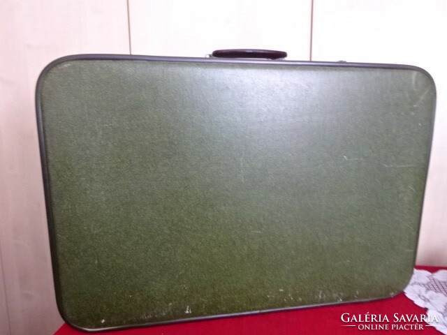 Csehszlovák bőrönd, könnyű. Mérete: 66x45x17 cm. Jókai.
