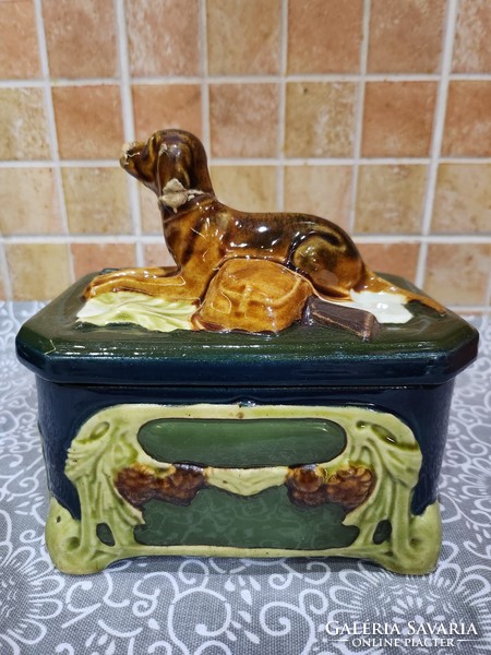Antique earthenware dog cigar box