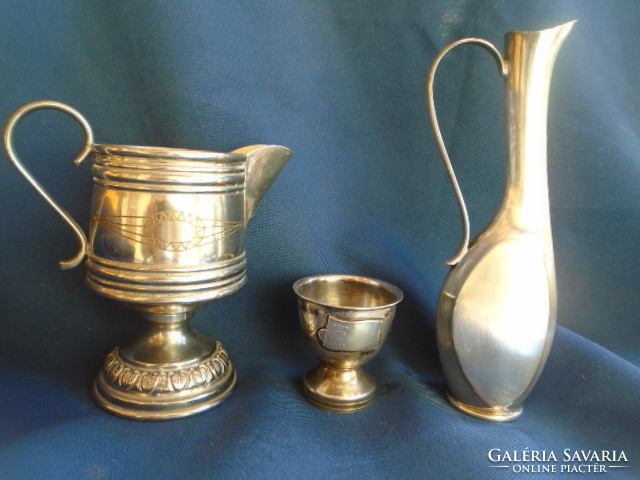 3 antique ardeco vases with handles, empire-style milk-colored spout and an egg holder