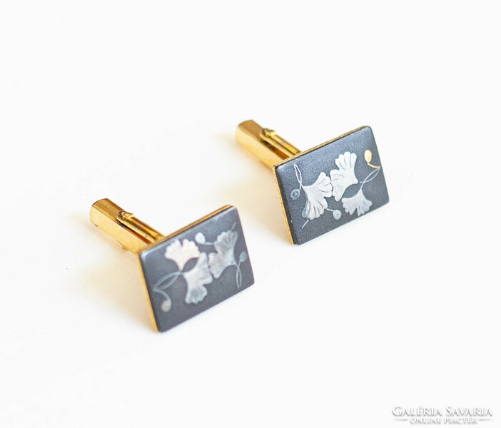 Cufflinks with a pair of gingko biloba patterns - a Christmas gift for men