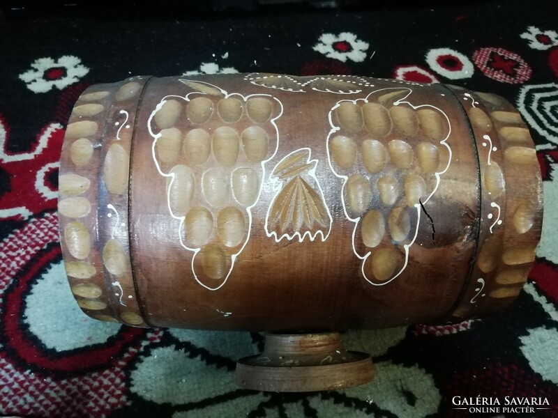 Folk wooden barrel with grape pattern 26 cm x 23 cm