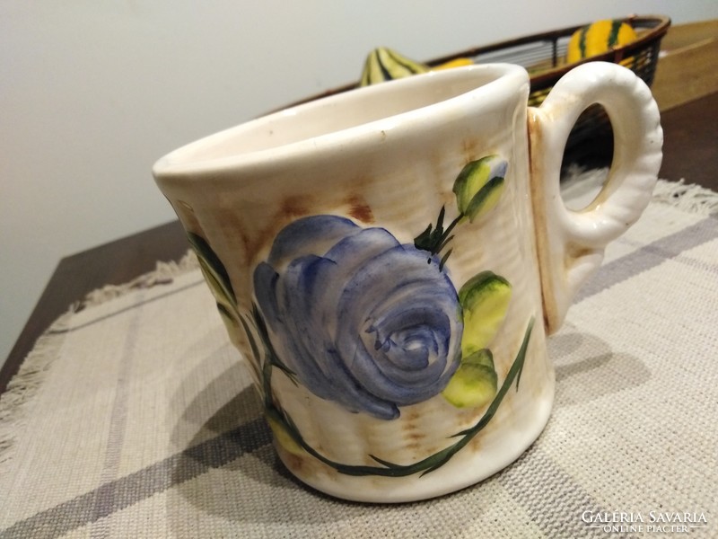 Dombormintás kerámia csésze - rózsásan
