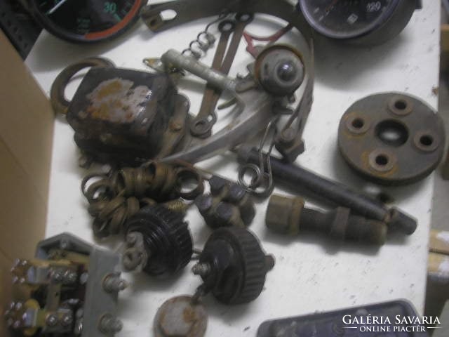 N18 Csepel dutra Ikarus, many dismantled + new working parts 295000 ft