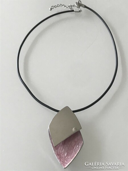 Modern pendant necklace 45 cm