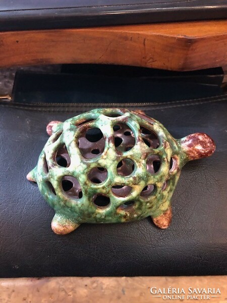 Ceramic tortoise incense flower holder, signed, 12 cm.