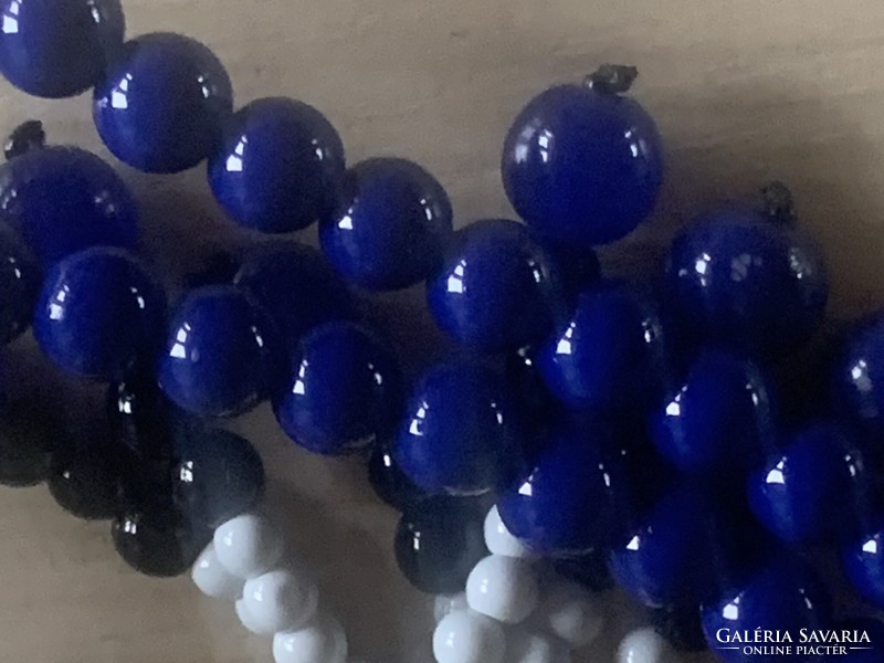 GYÖNGYSOR -lapis lazuli - hatású festett üveggyöngyokből