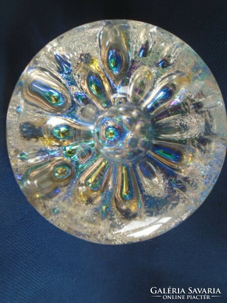 Sparkling and glittering candle holder in French aurola borealis style, perhaps Lalique? 392 grams