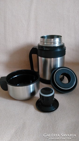 Food and drink thermos - useful for car trips, can also be a practical gift as a food barrel