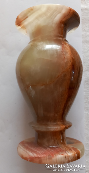 Onix marvany váza