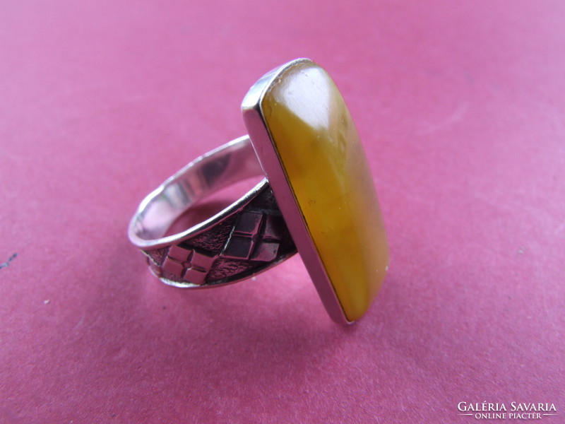 Silver ring with amber (220925)