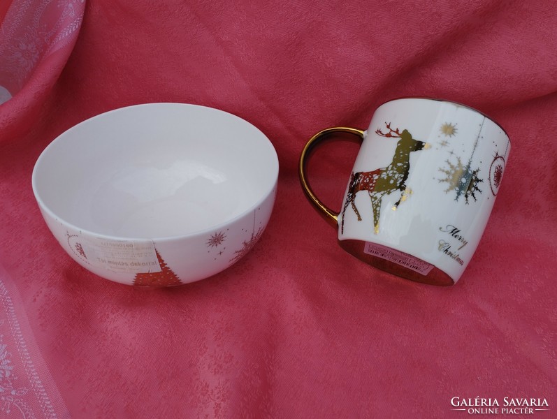 Porcelain mug and muesli bowl with Christmas pattern