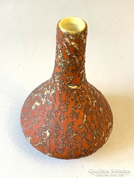 Orange color 23 cm high tapering mouth painted retro pond head ceramic vase