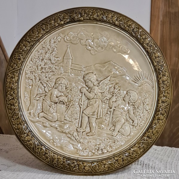Marked Schütz cilli, antique majolica relief, wall plate, wall bowl