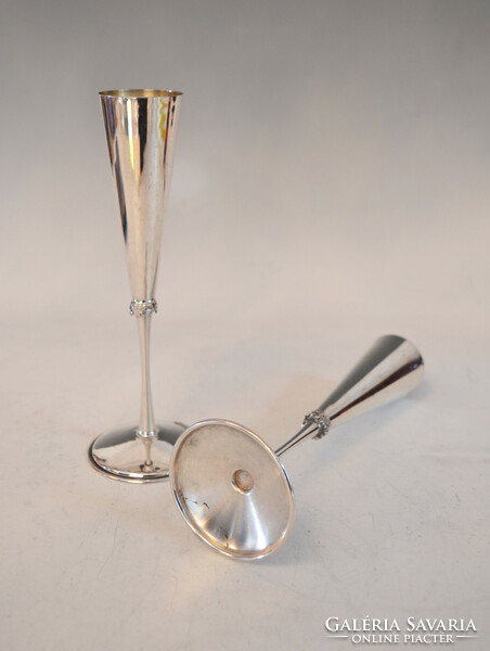 Pair of silver champagne glasses (2 pieces) - with fine leaf decoration