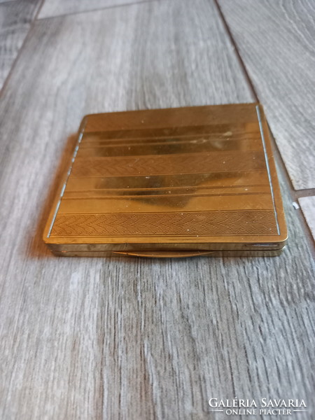 Érdekes antik réz szelence/doboz (9x8x1 cm)