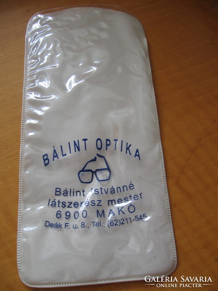 Retro advertising eyeglass case balinth optics mako