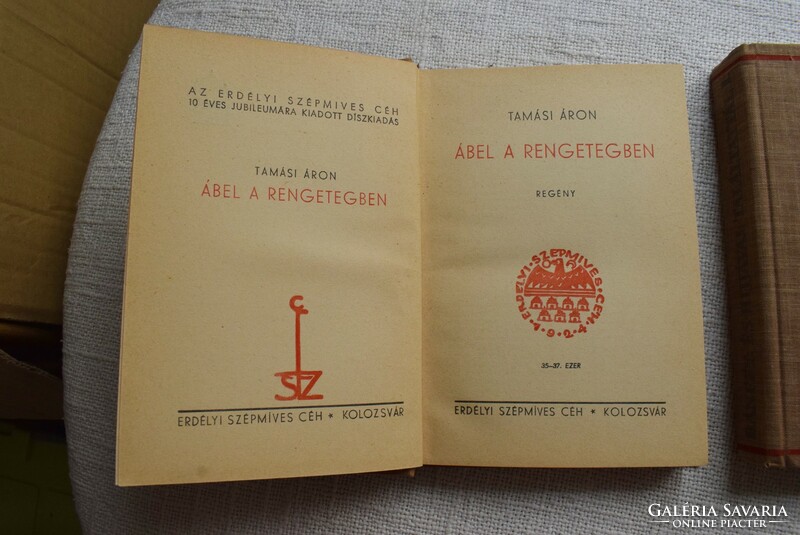 Transylvanian fine arts guild 3 volumes. 1926, a Jesus-carving man, abel in the crowd, and you found him with his finger