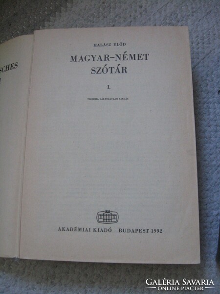 Német-magyar és magyar-német nagyszótár