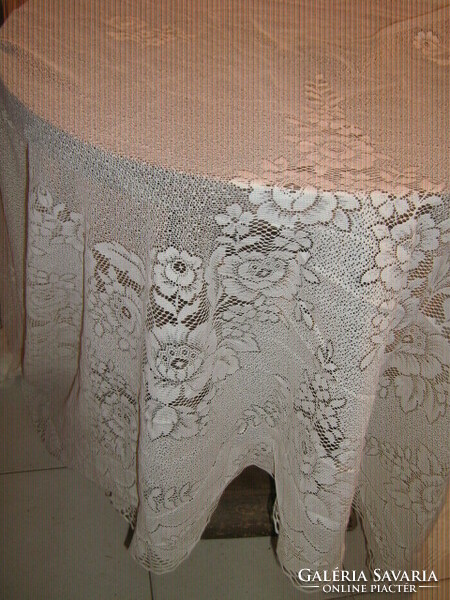 Wonderful vintage style rose curtain