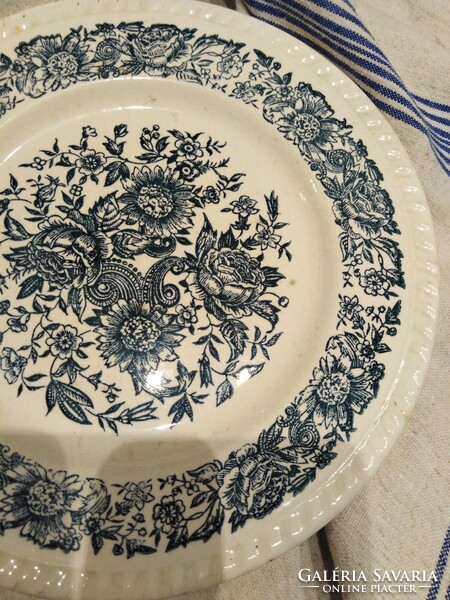 Folk ceramic plate / white - blue.